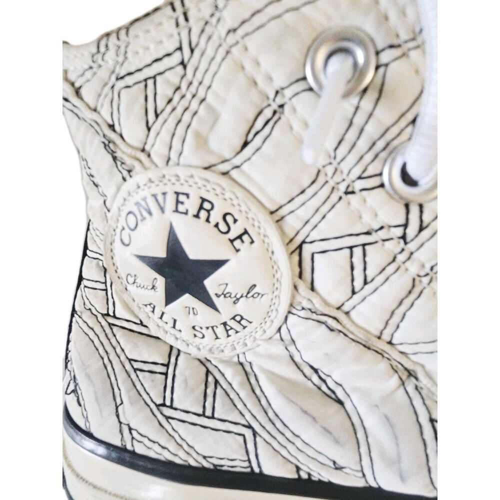 Converse Chuck Taylor Women's Sneakers Size 7 - Picture 6 of 9